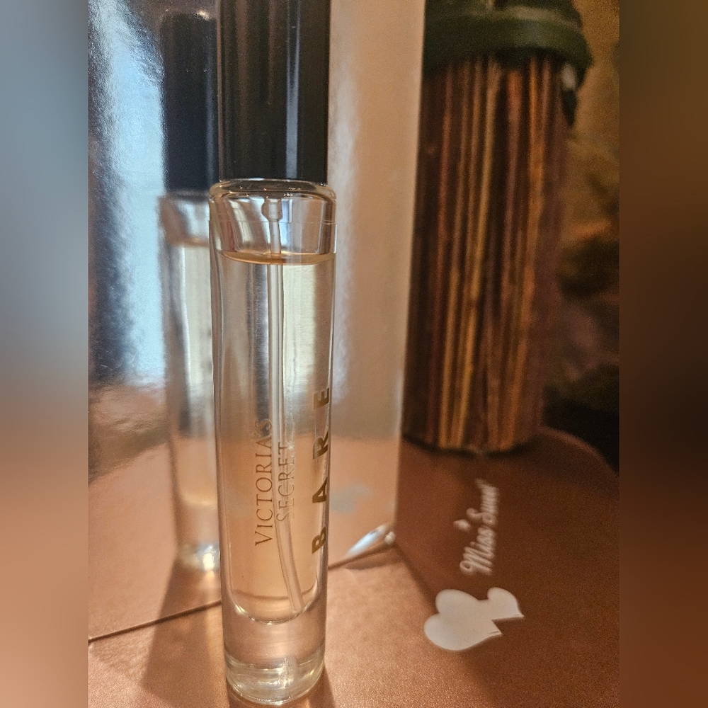 Victoria's Secret Bare Travel - Picture 4 of 7